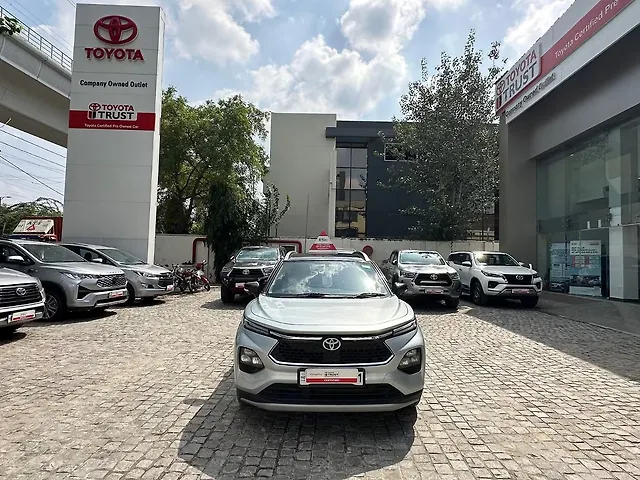 Used Toyota Urban Cruiser Taisor V Petrol 1.0L Turbo Manual in Delhi