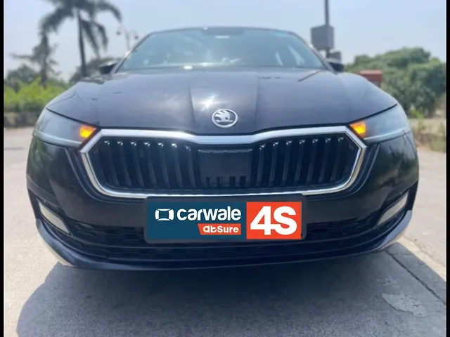 Used 2022 Skoda Octavia in Mumbai