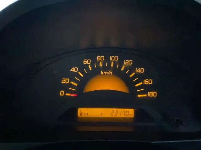 Used Maruti Suzuki Wagon R 1.0 [2010-2013] LXi in Kolkata