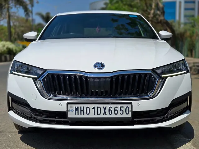 Used 2022 Skoda Octavia in Mumbai