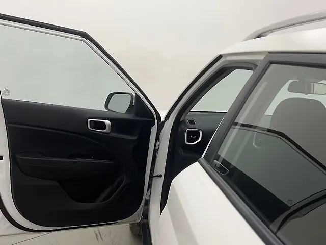 Used Hyundai Venue [2023-2025] SX 1.5 Diesel in Hyderabad