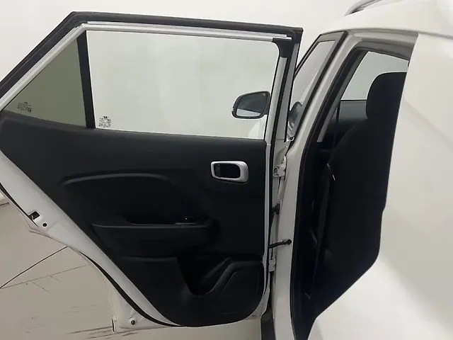 Used Hyundai Venue [2023-2025] SX 1.5 Diesel in Hyderabad