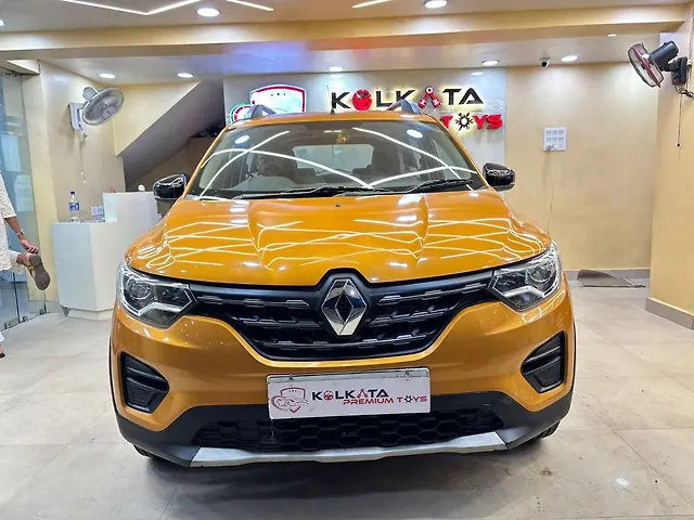 Used 2022 Renault Triber in Kolkata