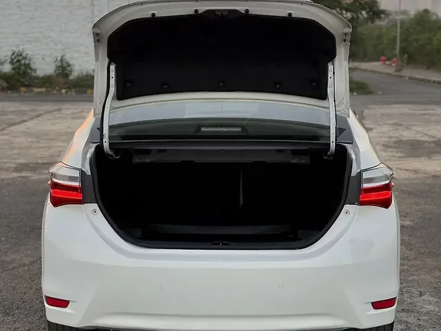 Used Toyota Corolla Altis [2014-2017] VL AT Petrol in Mumbai