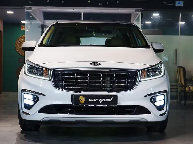 Used 2020 Kia Carnival in Delhi Used 2020 Kia Carnival in Delhi