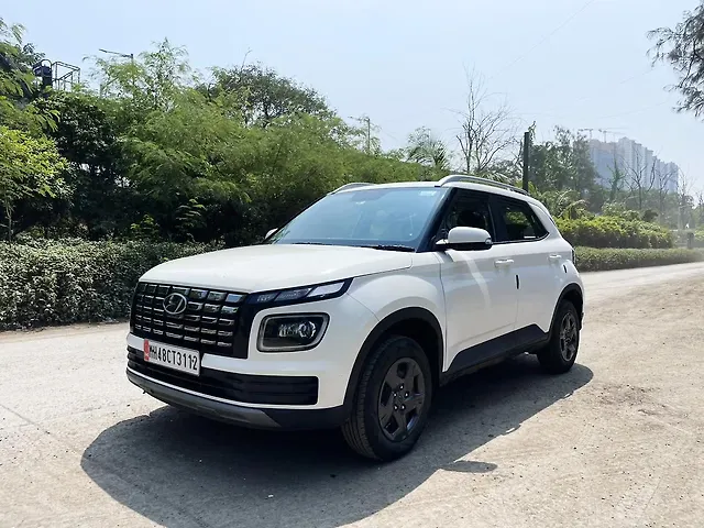 Used 2023 Hyundai Venue in Mumbai Used 2023 Hyundai Venue in Mumbai