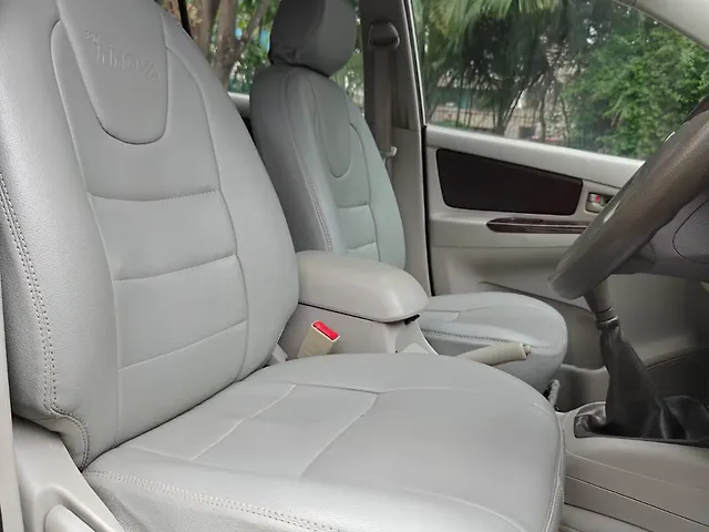 Used Toyota Innova [2012-2013] 2.5 G 8 STR BS-IV in Mumbai