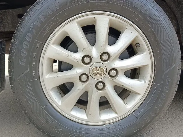 Used Toyota Innova [2005-2009] 2.5 V 7 STR in Mumbai