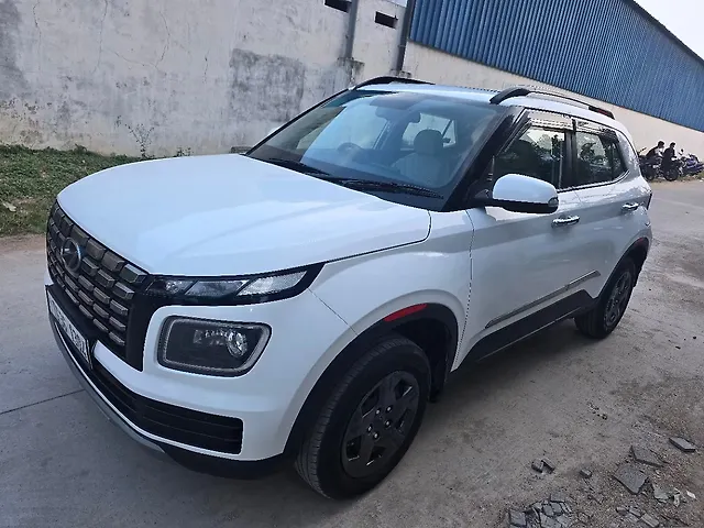 Used Hyundai Venue [2023-2025] SX 1.2 Petrol MT Knight Edition in Hyderabad