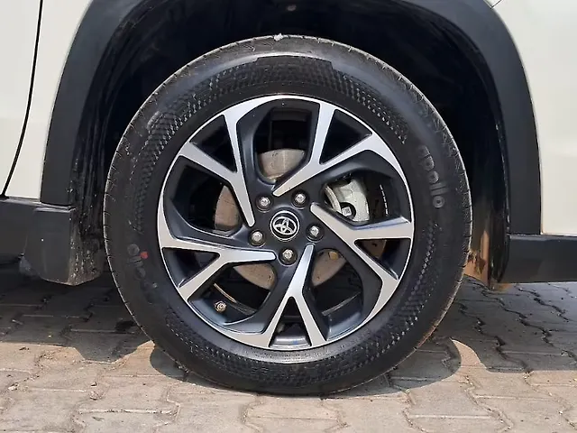 Used Toyota Urban Cruiser Hyryder V Hybrid [2023-2025] in Delhi