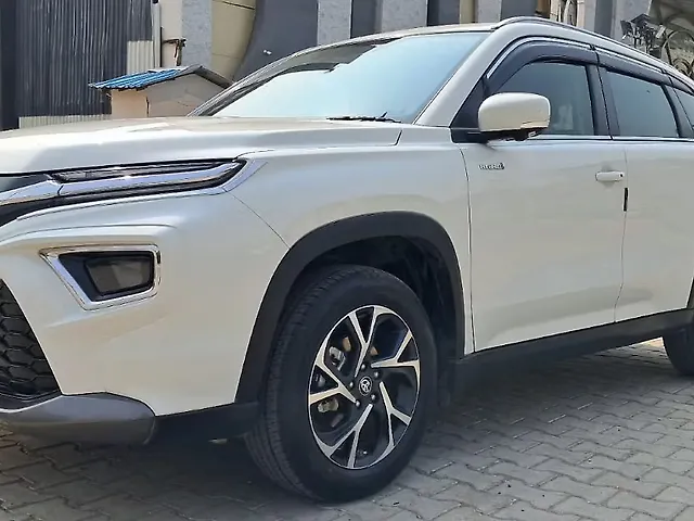 Used Toyota Urban Cruiser Hyryder V Hybrid [2023-2025] in Delhi