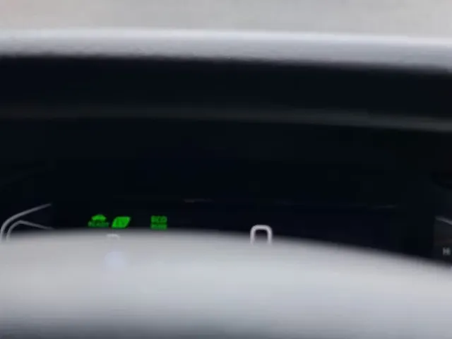 Used Toyota Urban Cruiser Hyryder V Hybrid [2023-2025] in Delhi