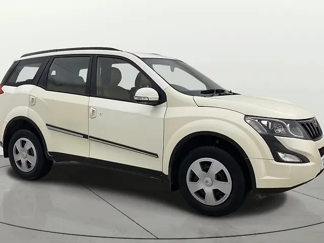 Used 2017 Mahindra XUV500 in Ahmedabad