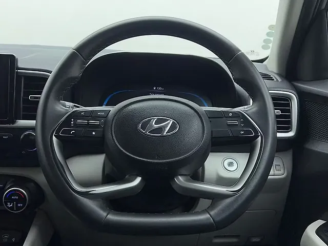 Used Hyundai Venue [2022-2023] SX 1.2 Petrol in Delhi