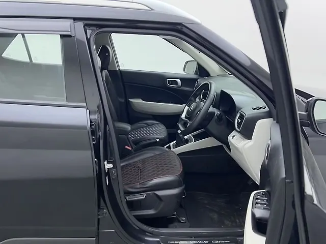 Used Hyundai Venue [2022-2023] SX 1.2 Petrol in Delhi