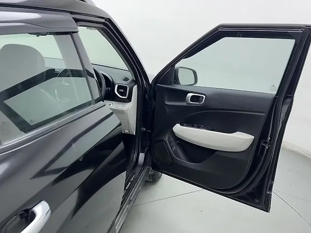 Used Hyundai Venue [2022-2023] SX 1.2 Petrol in Delhi