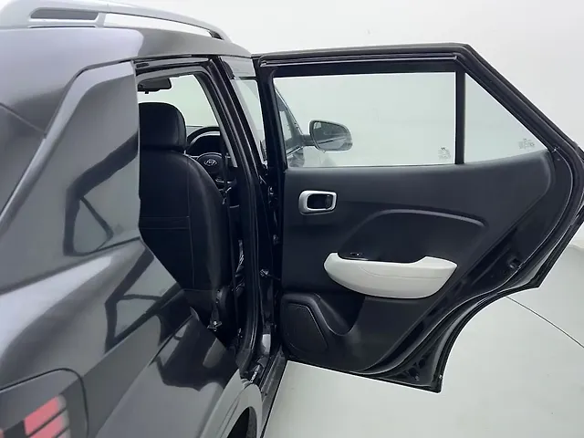 Used Hyundai Venue [2022-2023] SX 1.2 Petrol in Delhi