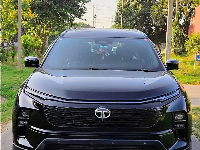 Used 2023 Tata Safari in Chandigarh Used 2023 Tata Safari in Chandigarh