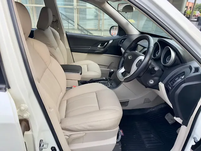 Used Mahindra XUV500 [2015-2018] W6 AT in Delhi