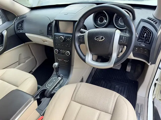 Used Mahindra XUV500 [2015-2018] W6 AT in Delhi