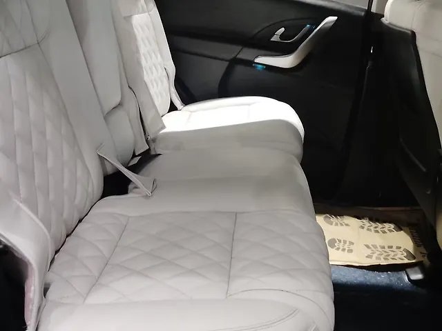 Used Mahindra XUV500 W9 [2018-2020] in Delhi