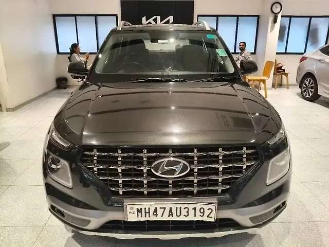 Used 2020 Hyundai Venue in Mumbai