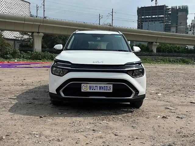 Used 2023 Kia Carens in Delhi