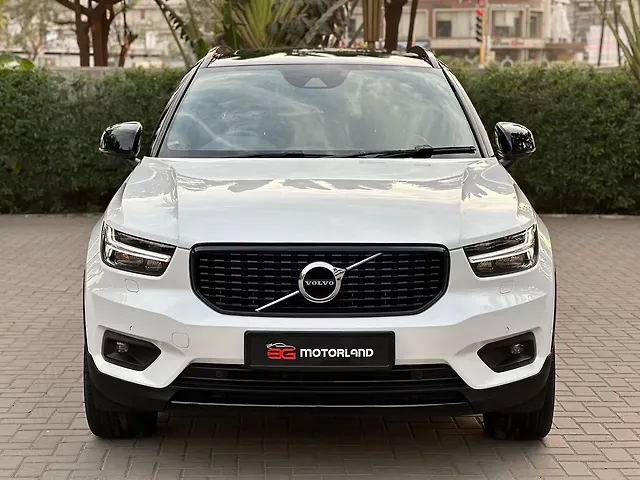 Used 2018 Volvo XC40 in Surat