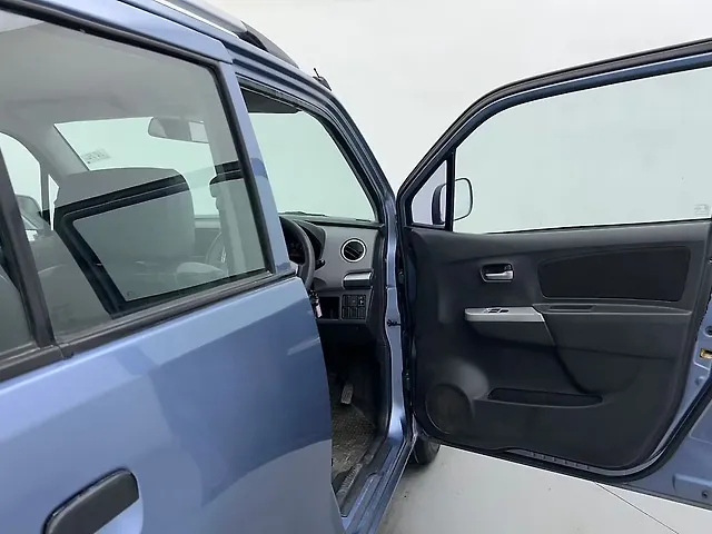 Used Maruti Suzuki Wagon R [1999-2006] LXi in Ahmedabad