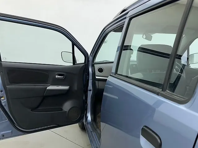 Used Maruti Suzuki Wagon R [1999-2006] LXi in Ahmedabad