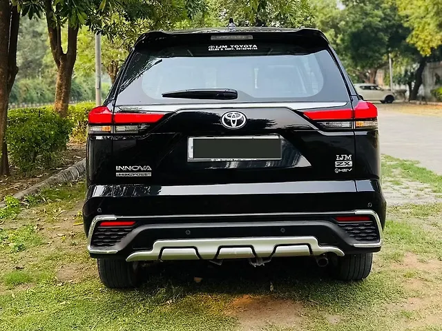 Used Toyota Innova Hycross ZX (O) Hybrid (Electric + Petrol) Automatic (e-CVT) 7 STR in Meerut
