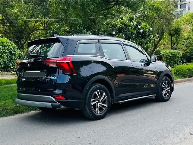 Used Mahindra Old Generation XUV700 AX 5 Diesel AT 7 STR [2021] in Meerut