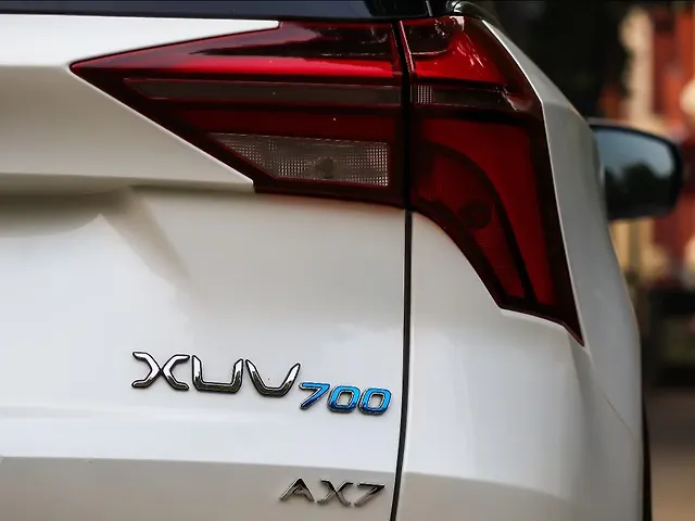 Used Mahindra XUV700 AX7 2WD Petrol 2.0L Turbo Automatic 7 STR in Delhi