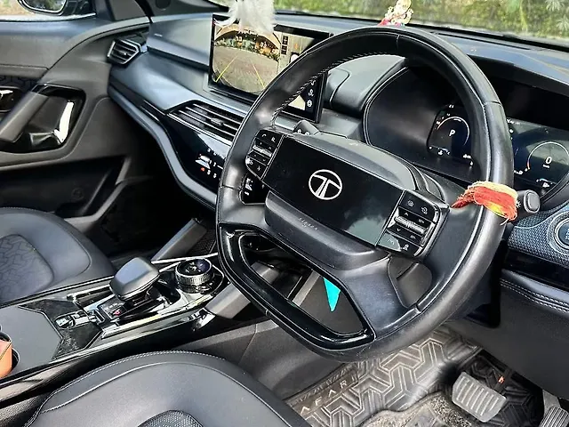 Used Tata Safari Accomplished Plus 7 STR Stealth Edition AT in Nagpur