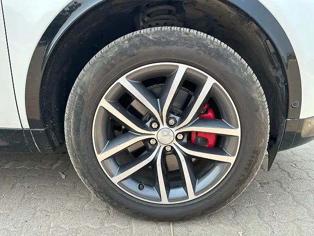 Used Land Rover Discovery Sport SE R-Dynamic [2023-2024] in Mumbai