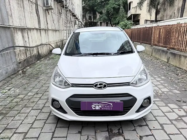 Used 2015 Hyundai Grand i10 in Mumbai Used 2015 Hyundai Grand i10 in Mumbai