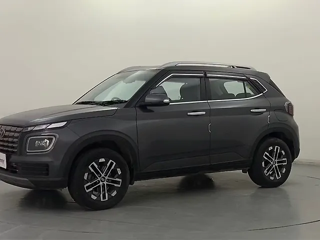 Used 2023 Hyundai Venue in Delhi Used 2023 Hyundai Venue in Delhi