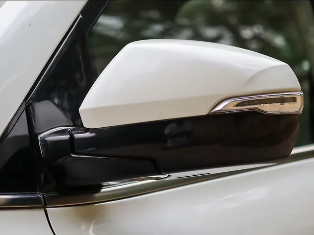 Used Mahindra XUV700 AX 7 Petrol MT 7 STR [2021] in Delhi