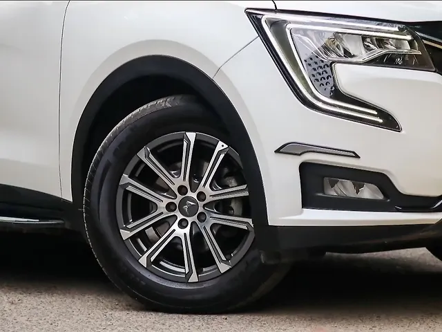 Used Mahindra XUV700 AX 7 Petrol MT 7 STR [2021] in Delhi