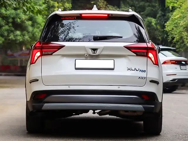 Used Mahindra XUV700 AX 7 Petrol MT 7 STR [2021] in Delhi
