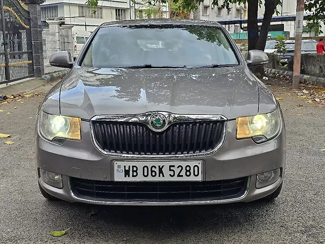 Used 2014 Skoda Superb in Kolkata