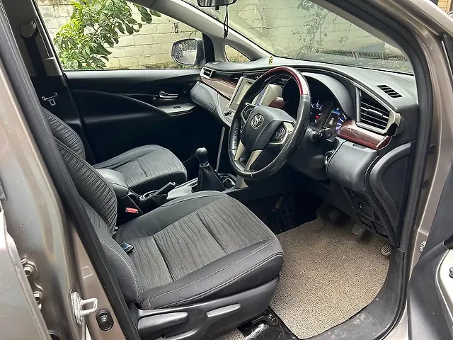 Used Toyota Innova Crysta [2016-2020] 2.4 VX 7 STR [2016-2020] in Bangalore