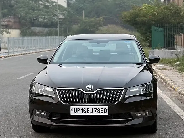Used 2016 Skoda Superb in Delhi Used 2016 Skoda Superb in Delhi