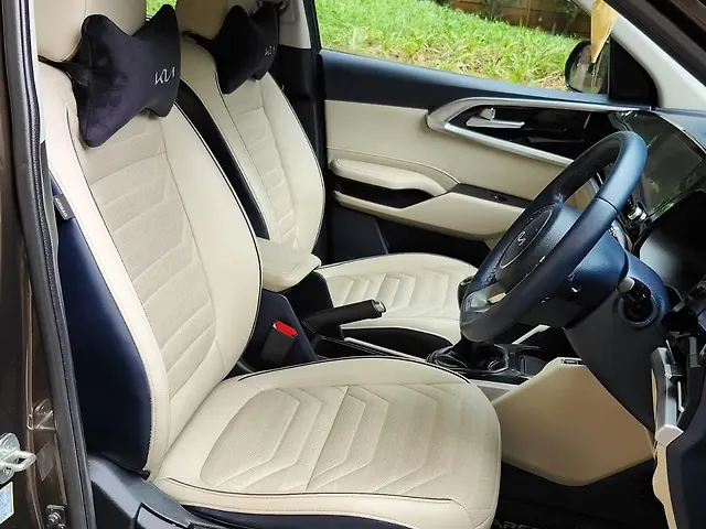 Used Kia Carens [2022-2023] Luxury 1.4 Petrol 7 STR in Mumbai