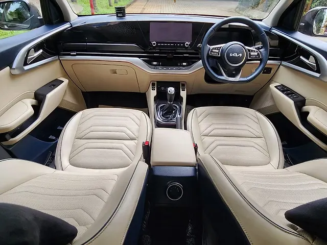 Used Kia Carens [2022-2023] Luxury 1.4 Petrol 7 STR in Mumbai