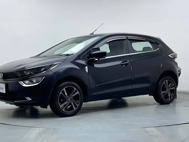 Used 2022 Tata Altroz in Delhi