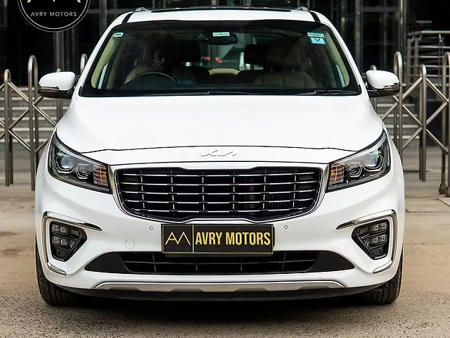Used 2023 Kia Carnival in Delhi Used 2023 Kia Carnival in Delhi