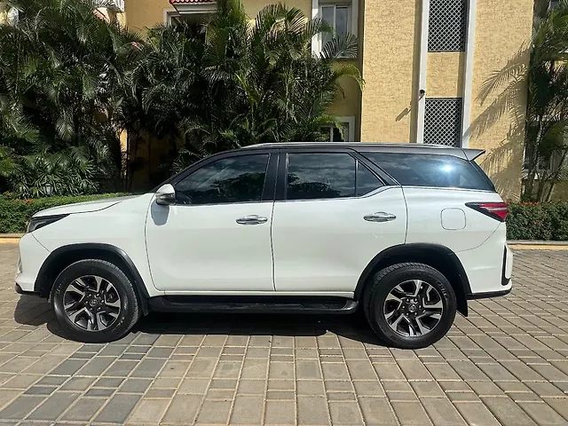 Used Toyota Fortuner Legender 2.8 4X4 AT in Bangalore