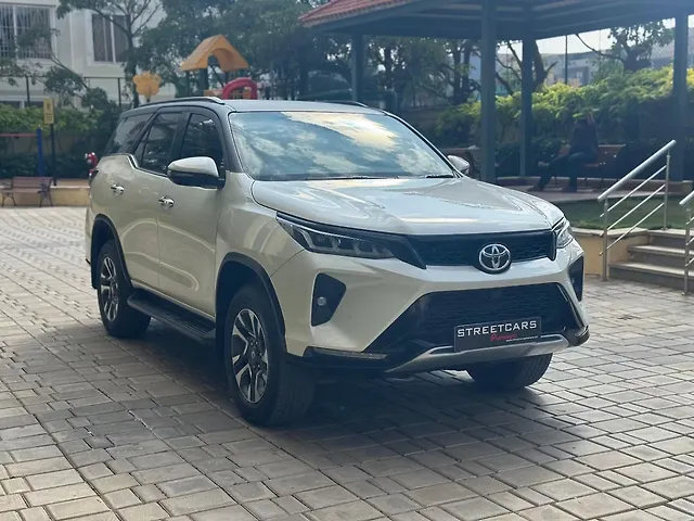 Used Toyota Fortuner Legender 2.8 4X4 AT in Bangalore