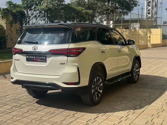 Used Toyota Fortuner Legender 2.8 4X4 AT in Bangalore